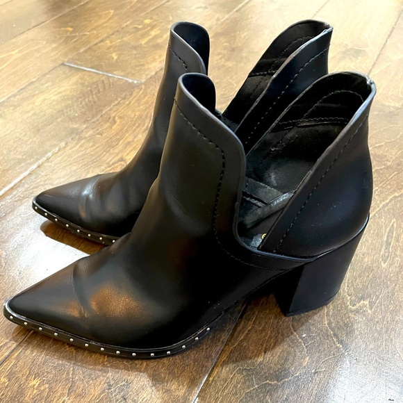 Studded Qupid Booties - Picture 3 of 6